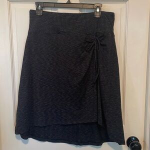 The North Face Cypress Knee Length‎ A-Line Ruched Stetch Skirt Gray Space Dye Md
